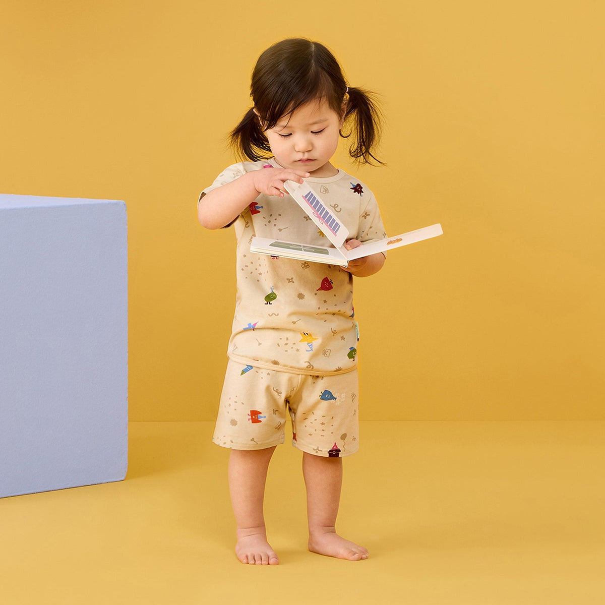 ergoPouch Board Books