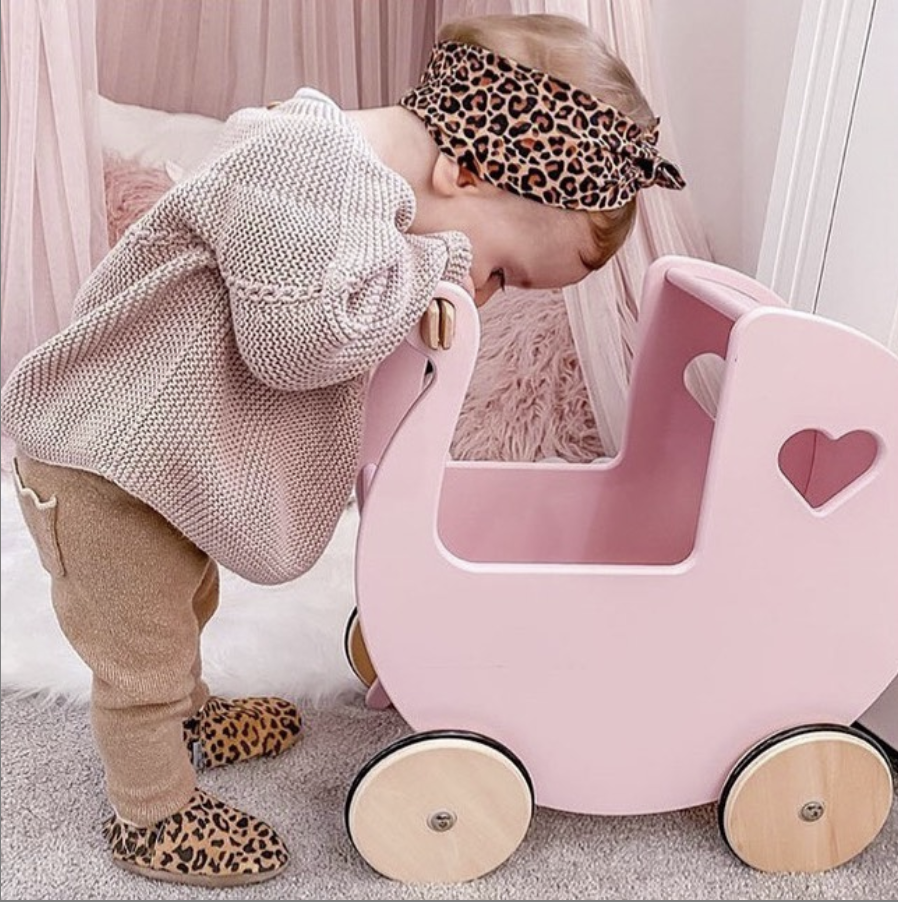 Moover Classic Dolls Pram - Heart